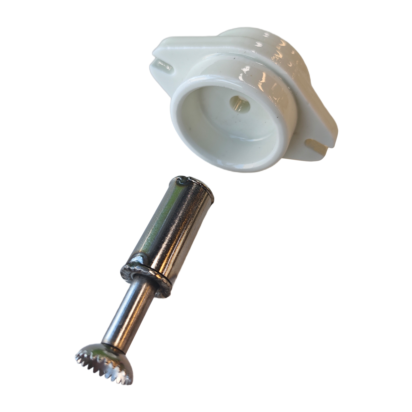 Generic a Set of Horn-Shaped Insulating Ceramic with High-Voltage Pin for CALCA Universal Filterless Electrolytic Fume Extractor