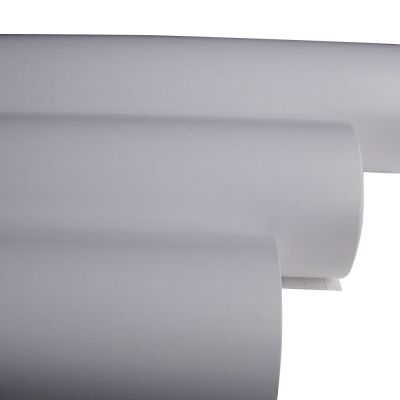 Pelicula de Laminado de Piso Nucleo de 3" 7.8mil 60" x 164´